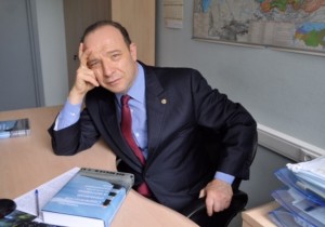 Президент РФ Владимир Путин наградил Владимира Квинта орденом Почета