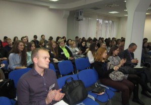 Конференцию по региональной экономике на ФЭиФ посетила заместитель председателя КНВШ