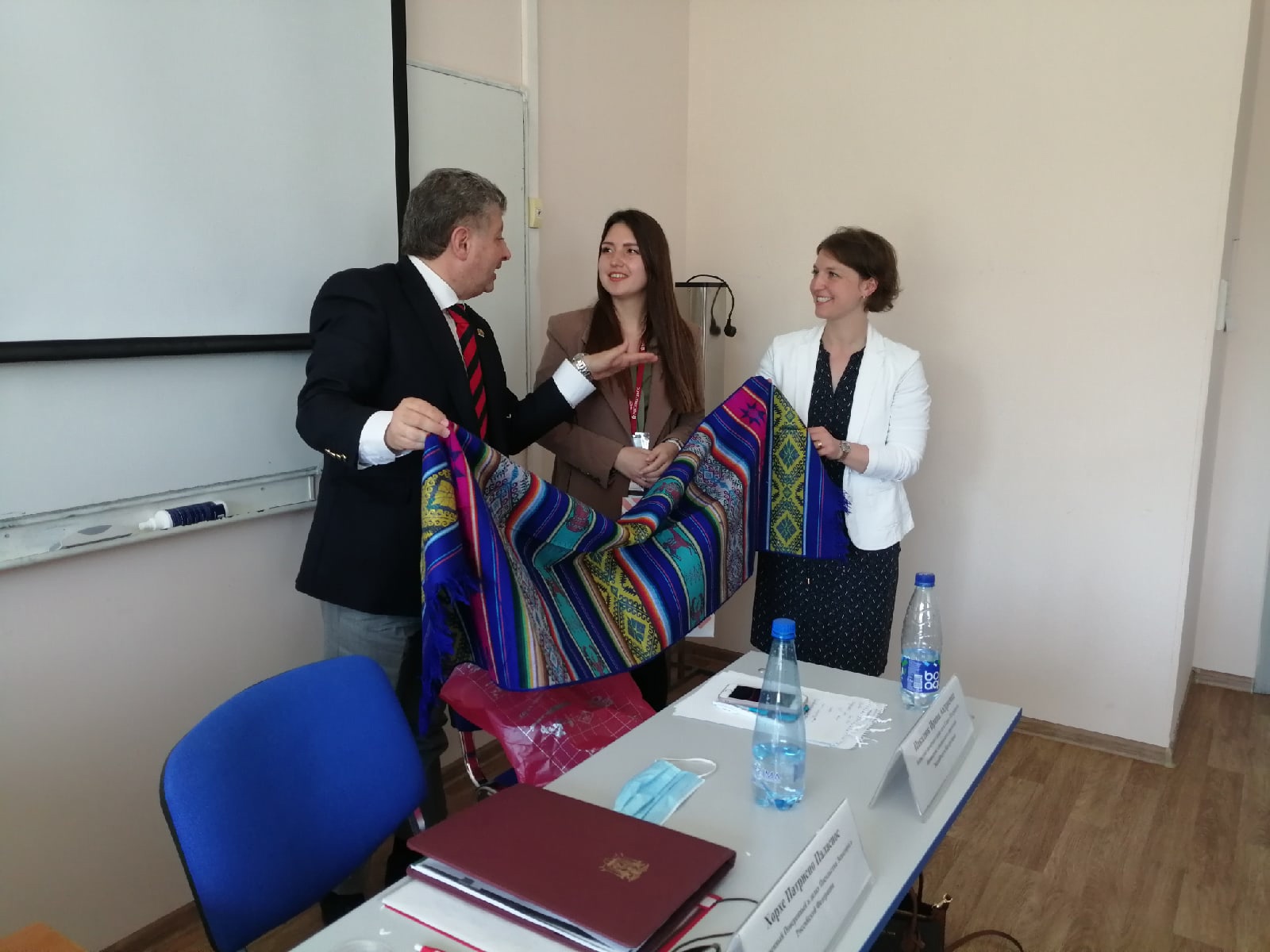 Эквадор посольство россии