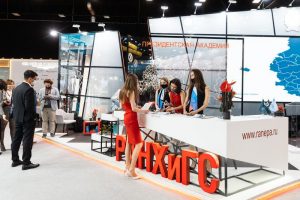Владимир Шамахов прокомментировал особый статус Президентской Академии на ПМЭФ