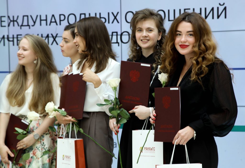 8.Выпускной ФМОПИ. 2019-min