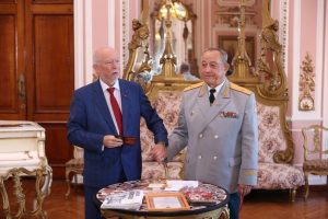 Олег Кузин награждён медалью в честь 800-летия Александра Невского
