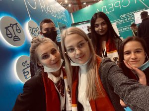 Первокурсники СЗИУ провели профориентационную встречу для школьников