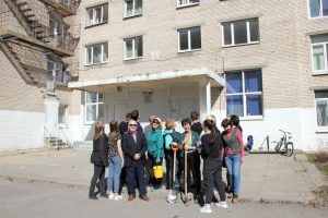Студенты и работники СЗИУ приняли участие в субботнике