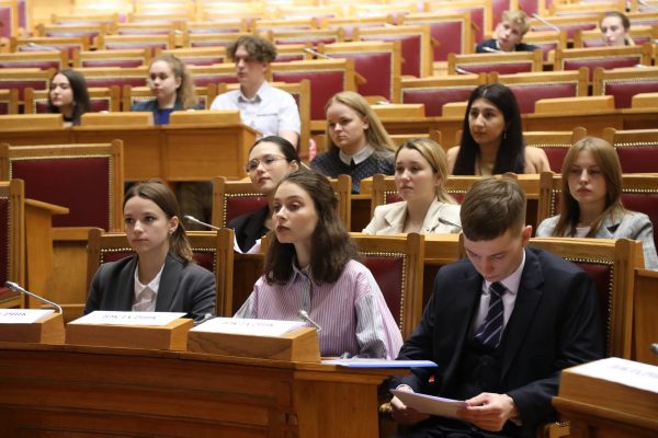 Эксперты СЗИУ РАНХиГС приняли участие в круглом столе «Студенческое сотрудничество в СНГ»