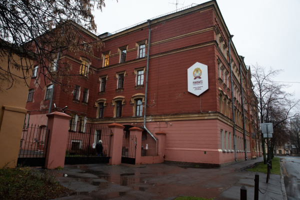 Факультет социальных технологий останется в здании на Черняховского ещё на 5 лет