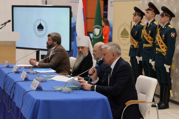 Владимир Шамахов принял участие в III Санкт-Петербургском форуме Всемирного Русского Народного Собора