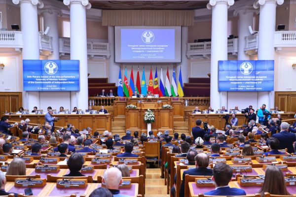Делегация РАНХиГС Санкт-Петербург под руководством директора А. Д. Хлуткова приняла участие в пленарном заседании МПА СНГ