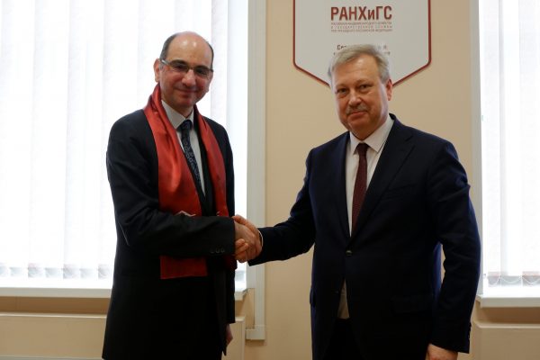 Андрей Хлутков встретился с Генеральным консулом Турции в Санкт‑Петербурге: «Настоящие друзья познаются в совместной работе»