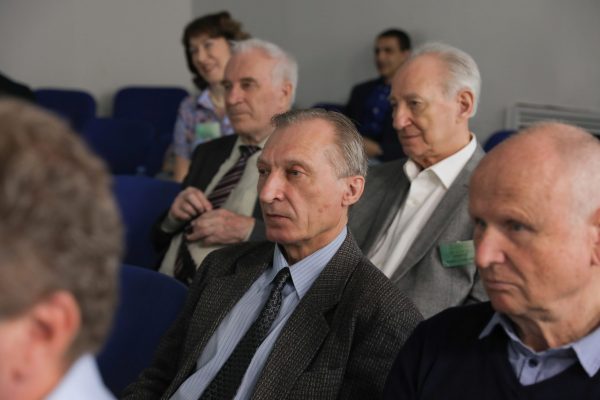 Учёные обсудили глобальные тренды социально-экономического развития России