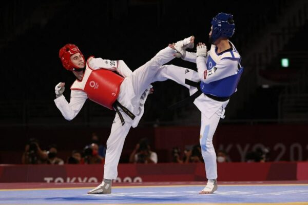 Студент 2 курса ФГМУ Михаил Артамонов одержал победу в Чемпионате России по тхэквондо
