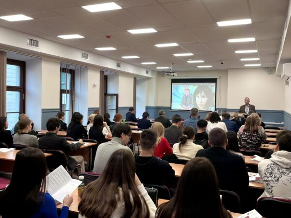 На юридическом факультете обсудили проблемы цифровой трансформации гражданских и трудовых отношений