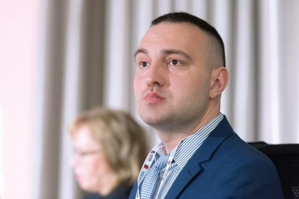 Сотрудник РАНХиГС Санкт-Петербург Антон Кулев спас семилетнюю девочку из ледяной воды 