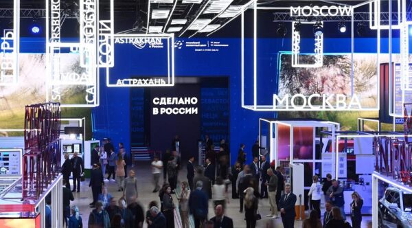 Тема дня: В РЭЦ сообщили, что продажи на выставке «Сделано в России» в КНР составили 19 млн рублей