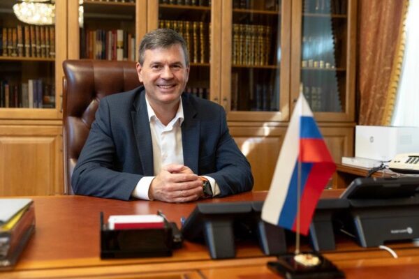 Поздравление ректора Президентской академии Алексея Комиссарова с Днем российского студенчества