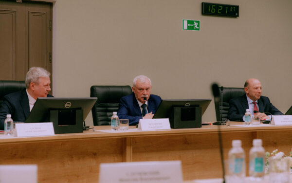 Георгий Полтавченко возглавил Попечительский совет Президентской академии в Петербурге