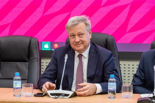 Поздравление директора Президентской академии в Санкт-Петербурге с юбилеем