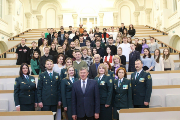 В Президентской академии в Санкт-Петербурге прошла встреча студентов с представителями таможенных органов