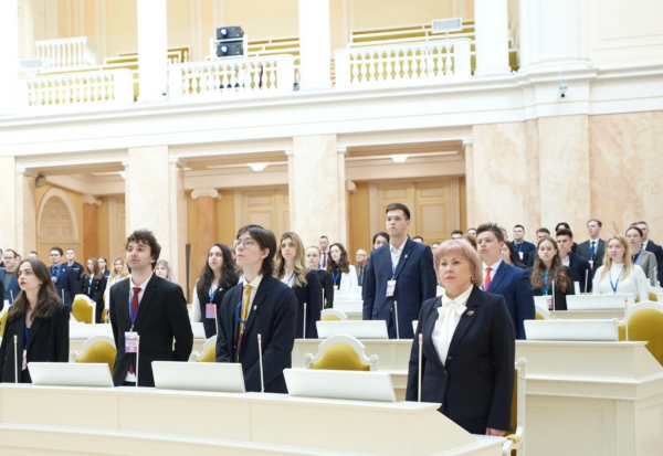 Студенты и сотрудники ФГМУ приняли участие в Международной научно-практической конференции «Современная Россия: вызовы, перспективы, траектории развития» 