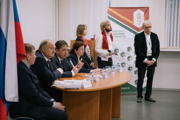 Подведены итоги XVI Международной научно-практической конференции «Государство и бизнес. Современные риски, проблемы и тенденции развития экономики России»