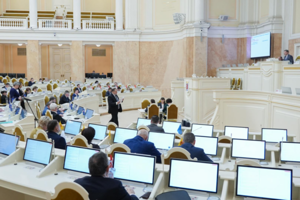Ученые юридического факультета приняли участие в рабочем совещании Постоянной комиссии ЗАКС Санкт-Петербурга