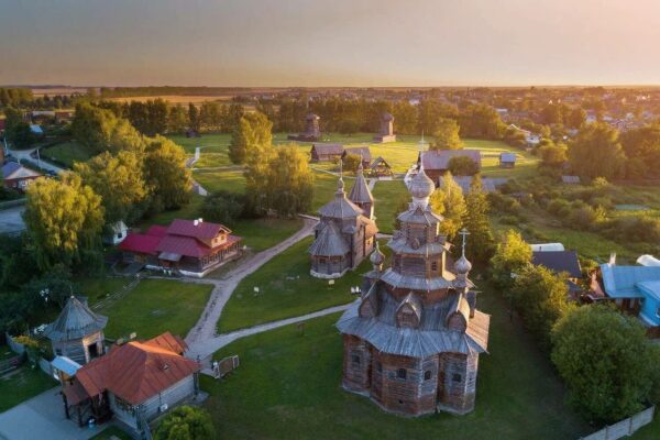 Тема дня: Россияне стали активнее посещать города «Золотого кольца» и «Серебряного ожерелья»
