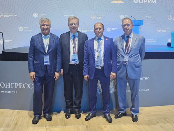 Президентская академия в Санкт-Петербурге на Петербургском Международном юридическом форуме