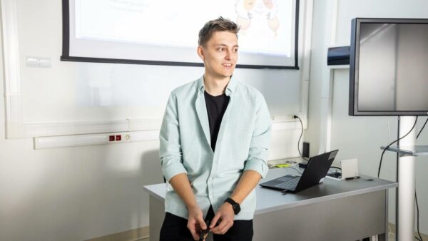 Менеджер стратегических проектов ВКонтакте Дмитрий Зоркин: «Академия стала для меня чем-то большим, чем просто альма-матер»  