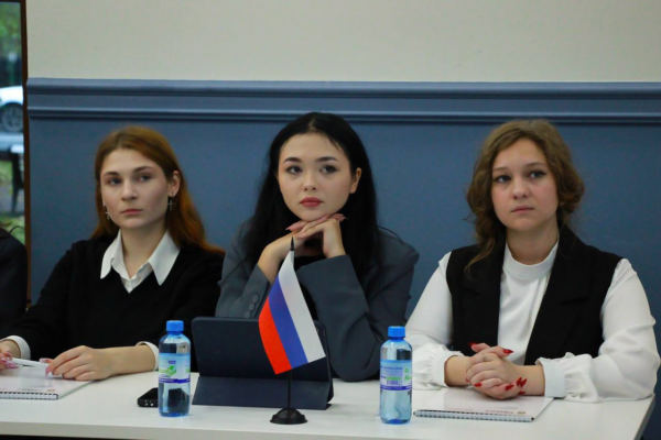 В Президентской академии в Санкт-Петербурге провели деловую игру «Модель БРИКС+: трек “расширение”»