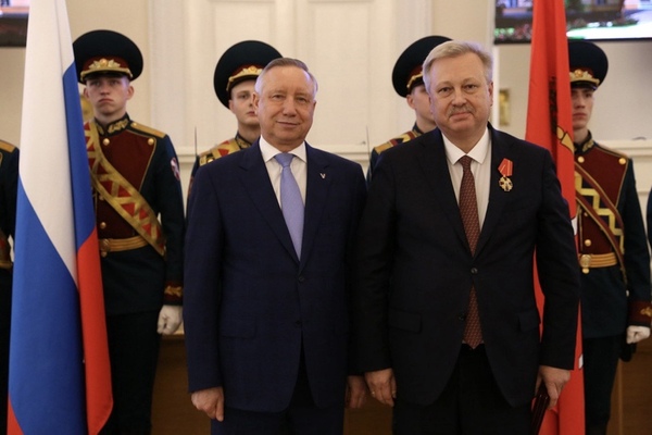 Директор Президентской академии в Санкт-Петербурге Андрей Хлутков награжден орденом Александра Невского
