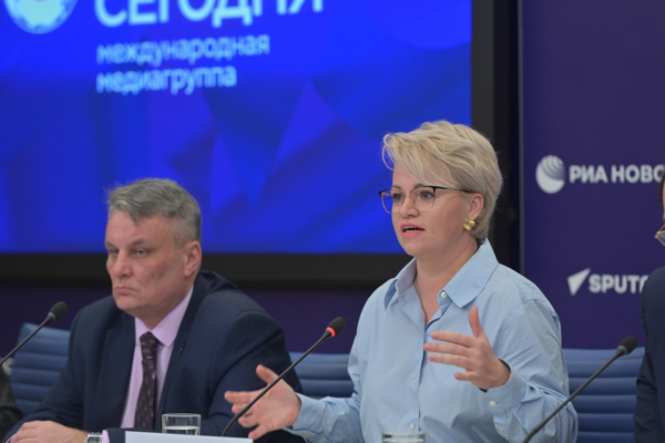 Эксперт Президентской академии в Санкт-Петербурге Дарья Щербакова выступила на пресс-конференции «РИА Новости»