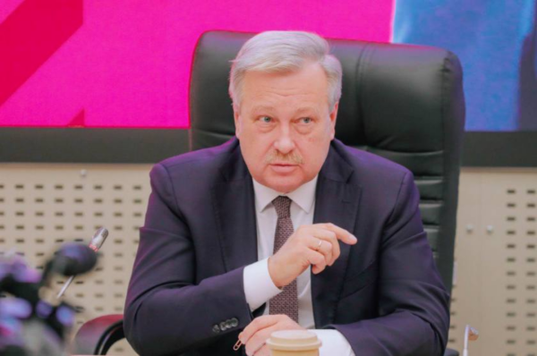 В Президентской академии в Санкт-Петербурге прошел «Открытый диалог» с Андреем Хлутковым