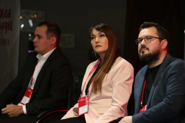 Заместитель директора Президентской академии в Санкт-Петербурге по науке Юлия Тюрина приняла участие в панельной дискуссии проекта «Время молодых. Работники»