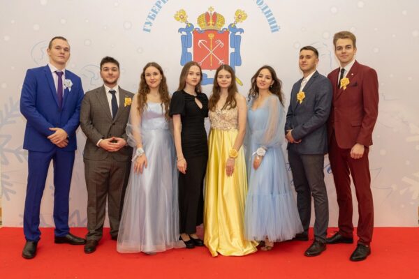 Студенты Президентской академии в Санкт-Петербурге посетили Губернаторский новогодний студенческий бал