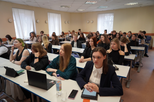 Бренд-медиа в эпоху цифровой трансформации: в Президентской академии в Санкт-Петербурге обсудили будущее журналистики