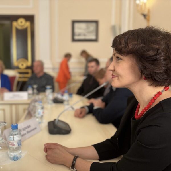 Доцент Президентской академии в Петербурге Екатерина Огарева приняла участие в заседании обновленного руководства Союза писателей России
