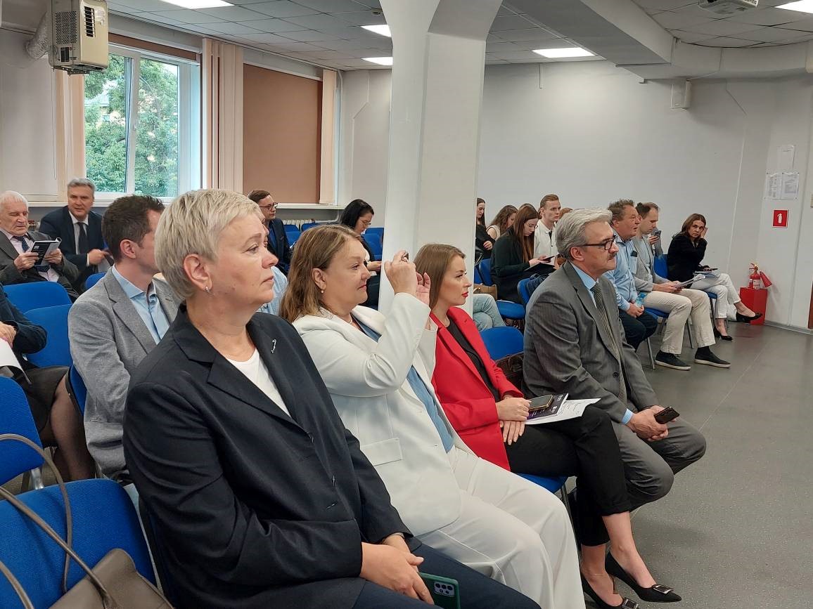 Интеграция финансовой и бизнес-аналитики в экономике данных