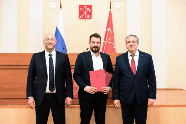 Старший преподаватель петербургского кампуса Президентской академии Дмитрий Бурлов удостоен благодарностей за вклад в организацию выборов в Санкт-Петербурге