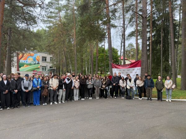 Погружение в профессию: образовательный выезд первокурсников направления «Таможенное дело»