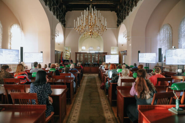 История в лицах: Научная библиотека Президентской академии в Санкт-Петербурге приняла участие в фестивале «День Дома – 2025»