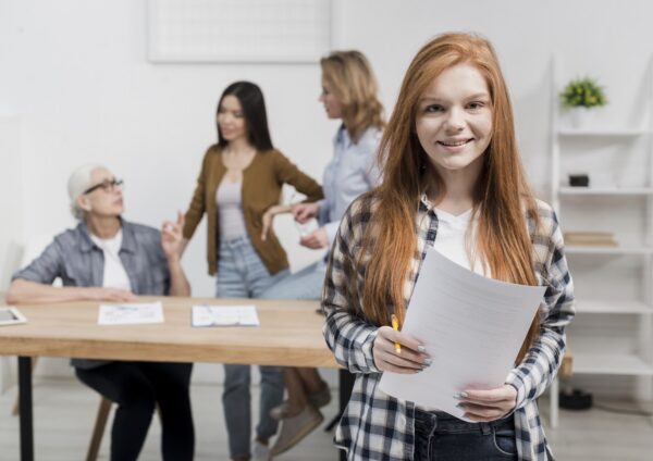 Более 550 тыс. подростков трудоустроились с помощью Кадровых центров с начала года