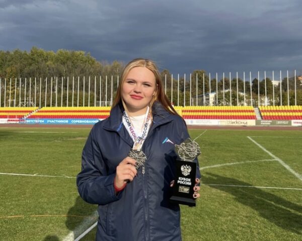 Студентка Президентской академии в Санкт-Петербурге стала серебряным призером Кубка России по стрельбе из лука