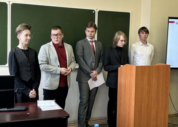 Студенты Президентской академии в Петербурге стали победителями турнира «Международные бизнес-переговоры»