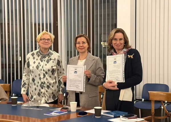 Социология памяти: профессор Президентской академии в Санкт-Петербурге Альбина Бесчасная выступила на  VII Всероссийском социологическом конгрессе