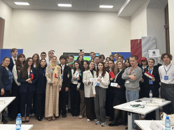 Молодые дипломаты моделируют будущее БРИКС: в Президентской академии в Петербурге прошла деловая игра «Модель Нового банка развития»