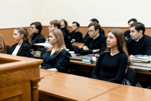 Санкт-Петербург стал площадкой для диалога гуманитарной науки и религиозной мысли