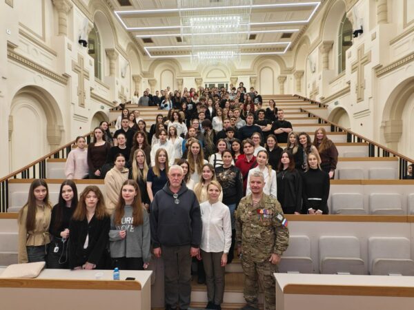 Президентская академия в Санкт-Петербурга стала площадкой показа документального фильма «Донбасс — непокоренный»