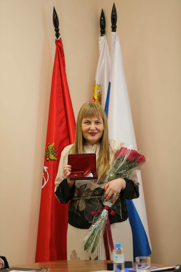 Признание заслуг: Лариса Каранатова удостоена Знака отличия Президентской академии