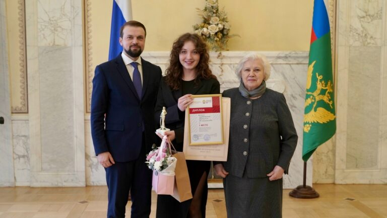 �������� ������������� �������� � �����-���������� � ����� ����������� �������� ����������� ��������� ����� �.�. ����